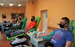 W elbląskim garnizonie powstał klub honorowych dawców krwi. Darem życia dzielą się także żołnierze NATO